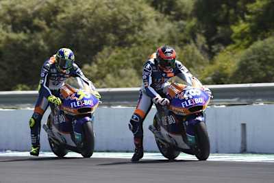 Fernandez lag in der Anfangsphase vor seinem Teamkollegen Baldassarri