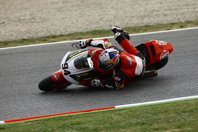 Jonas Folger rutschte im zweiten Training aus