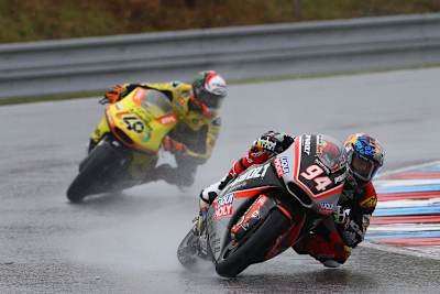 Brünn: Jonas Folger vor Alex Rins