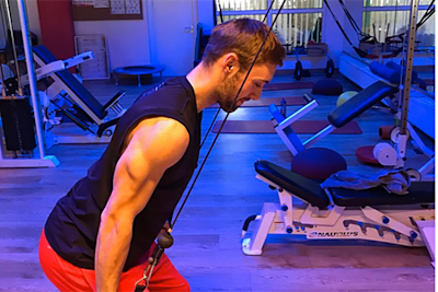 Jonas Folger beim Krafttraining