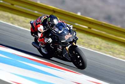 Jonas Folger auf der R1