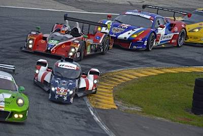 Fahrzeuge aus vier Klassen starten in der IMSA-Serie