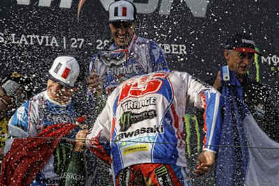 Team Frankreich auf dem Siegerpodest in Kegums