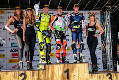 IDM Supersport 300 Lauf 1