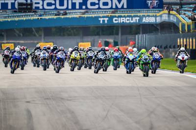 Start der IDM Supersport 600