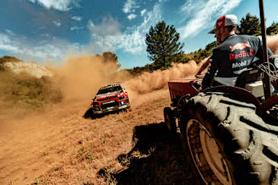 Mitfahrgelegenheit für Pierre Gasly: Rallye-Star Sébastien Ogier kommt angebraust  