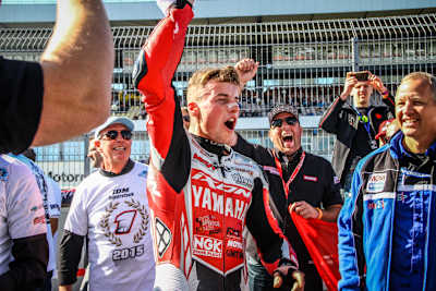 Mathieu Gines ist Superstock-Gesamtsieger, aber kein Meister