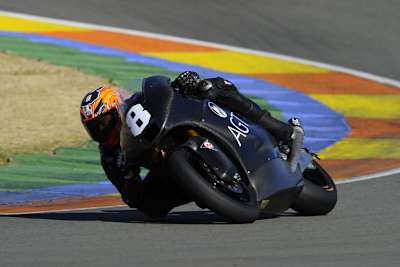 Gino Rea fährt 2014 eine Maschine von Suter