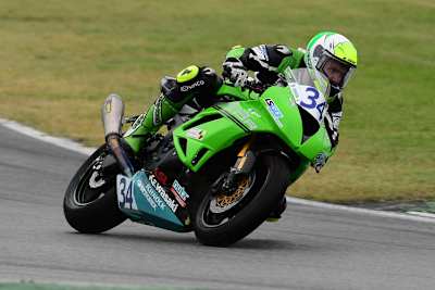 Luca Grünwald gewann bei schwierigen Verhältnissen das Abschlussrennen der Supersportler in Hockenheim