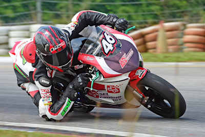 Zusammen mit Fahern wie Miller, Öttl und Schrötter fuhr Grünwald in Sepang mit Minibikes