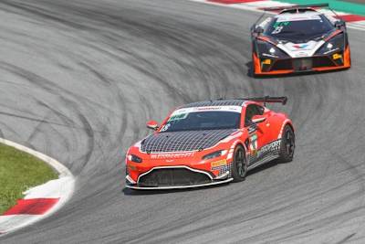 Bestzeit in den freien Trainings am Red Bull Ring für den Aston Martin Vantage GT4 von Propeak Performance