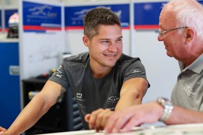 Schnellster Mann in FP1 beim ADAC GT Masters am Nürburgring: Christopher Mies (li.)