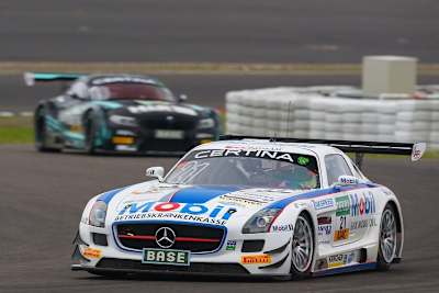 Untergewichtig: Der Mercedes SLS von Sebastian Asch/Luca Ludwig