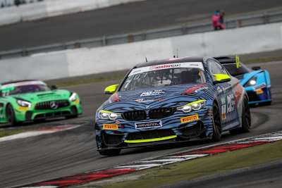 Der BMW M4 GT4 vom RN Vision STS Racing Team