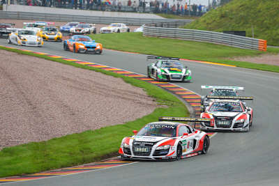 Am Start zum Sonntagsrennen war es noch trocken