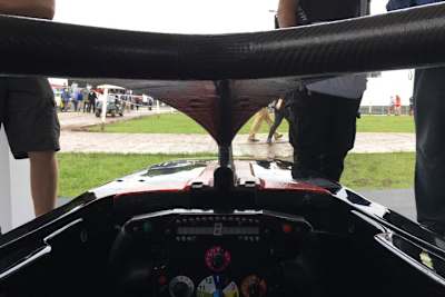  Die Besucher konnten sich ein Bild vom künftigen Blickfeld der F1-Stars machen 