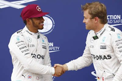Die Silberpfeile von Hamilton und Rosberg lassen die Gegner Sterne sehen