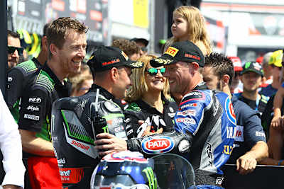 Alex Lowes (re.) hätte gerne den Job von Leon Haslam