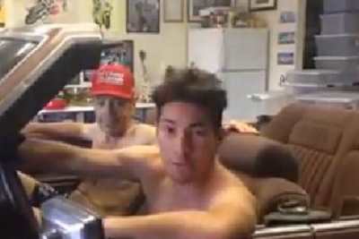 Nicky Hayden nahm die Herausforderung mit Vater Earl auf sich