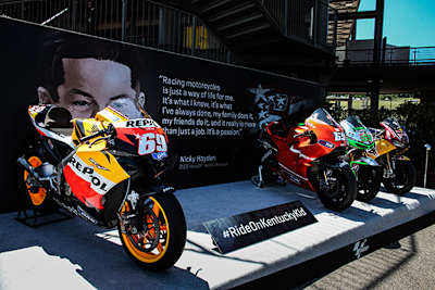 Die Bikes von Nicky Hayden werden in Mugello präsentiert
