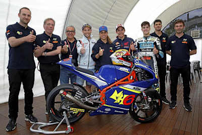 Hoher Besuch bei MH6-Teampräsentation in Le Mans: Marc Márquez und Alvaró Bautista unterstützen Maria Herrera