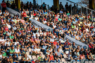 Die Zuschauer beim IDM-Finale 2016 in Hockenheim