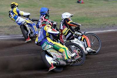Martin Smolinski (4) bezwang auch Andreas Jonsson und Chris Holder