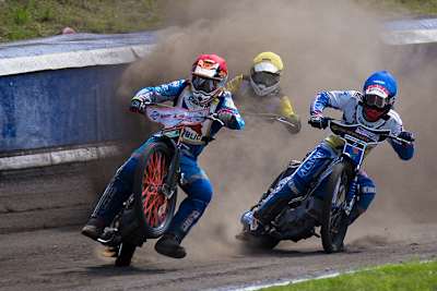 Zdenek Holob (vorne) gab nur einen Punkt ab