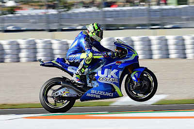 Andrea Iannone auf der Suzuki GSX-RR in Valencia