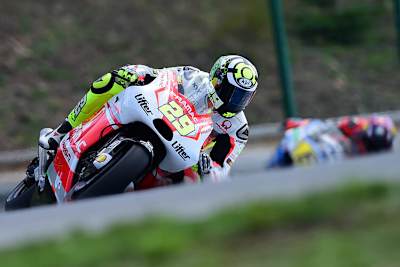 Andrea Iannone (vor Bradl) in Brünn