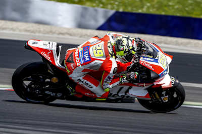 Andrea Iannone auf der Ducati Desmosedi des Jahrgangs 2016