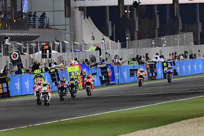 Iannone vor Dovizioso: In Katar waren die Roten stark unterwegs