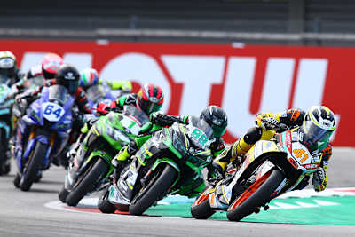 Jan-Ole Jähnig (vorne) war auf Siegkurs