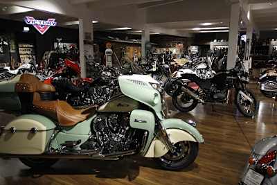 Stilvolles Motorradgeschäft - nicht in Zürich, sondern in Bütschwil