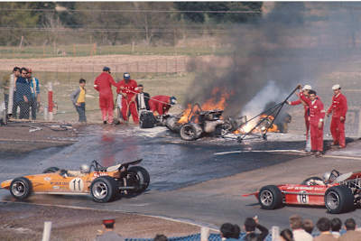 Feuerunfall mit Jackie Oliver und Jacky Ickx in Jarama 1970