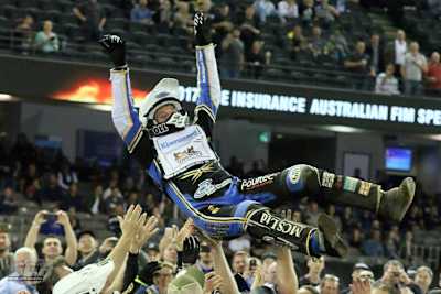 Ein Sinnbild: Jason Doyle vor Troy Batchelor und Chris Holder