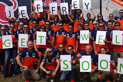 Das KTM-Team steht hinter Jeffrey Herlings, befindet sich nun aber in der skurrilen Situation, Herlings' Verfolger Tixier ebenfalls unterstützen zu müssen