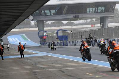 Der Regen in Jerez setzte pünktlich zur zweiten Moto2-Session ein