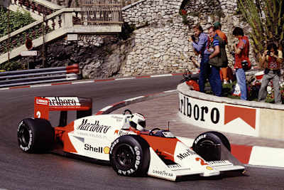 Stefan Johansson 1987 mit seinem McLaren in Monaco