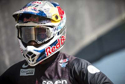 James Stewart wird wegen Dopings für 16 Monate suspendiert