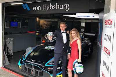 Andrea Kaiser mit Ferdinand von Habsburg