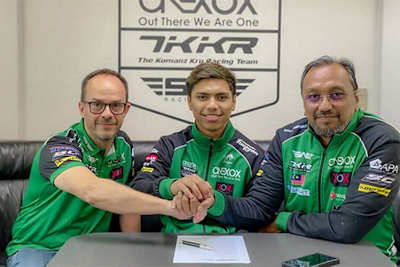 Kasma Daniel Bin Kasmayudin (Mitte) fährt 2020 die Moto2-WM