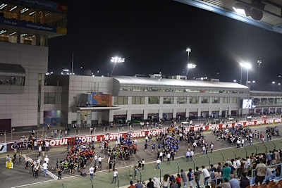 Über dem Losail Circuit und ganz Katar hängen derzeit dunkle Wolken