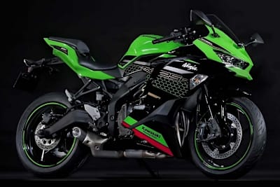 Kawasaki Ninja ZX-25R: Winziger Reihenvierzylinder für astronomische Höchstdrehzahl