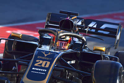 Kevin Magnussen vor Jolyon Palmer in Sotschi