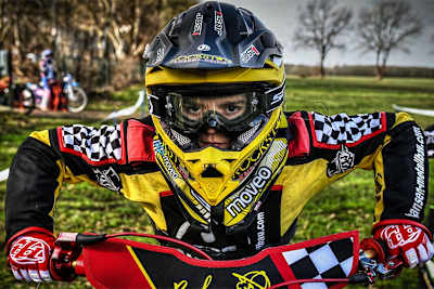 Besonders junge Fahrer brauchen viel Fahrpraxis