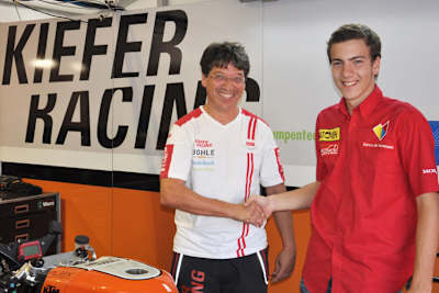 Stefan Kiefer begrüsst Newcomer Gabriel Ramos