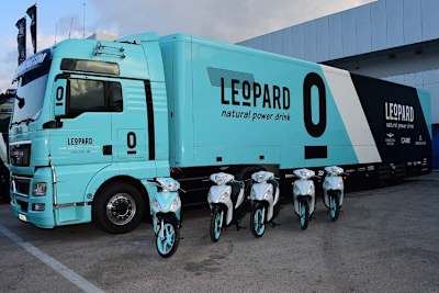 Beim zweiten Jerez-Test präsentierte sich Kiefer erstmals im Leopard-Design