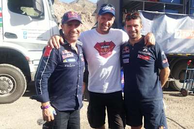 Heinz Kinigadner (Mitte) mit den Dakar-Haudegen Peterhansel und Despres