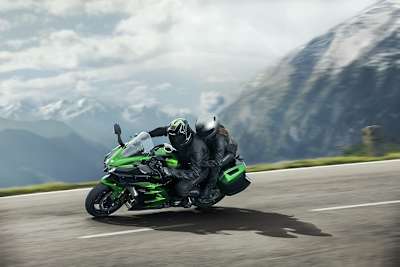 Touring mit Hochdruck: Kawasaki ninja H2 SX mit Kompressor